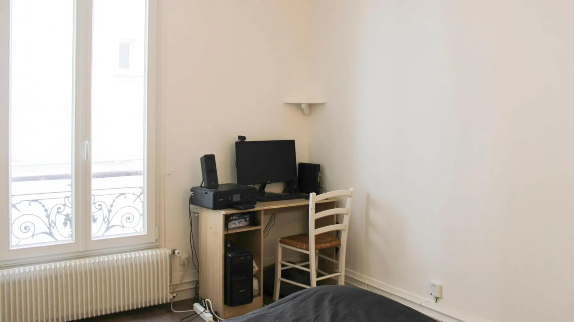 Charming T2 Near Montmartre Apartment